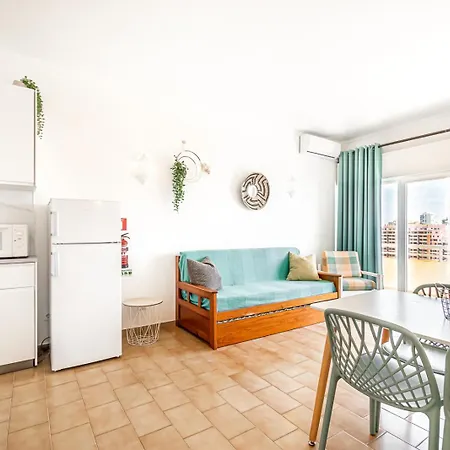 Apartamento Beguest Da Rocha *
